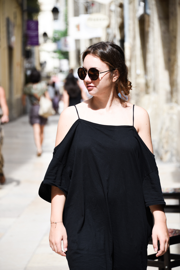 Ich erkläre euch wieso ihr UNBEDINGT MONTPELLIER besuchen müsst und warum ich mein SCHULTERFREIES KLEID so gerne mag. Schaut euch dazu meinen POST AN | Hermine on walk | Fashion | Photography