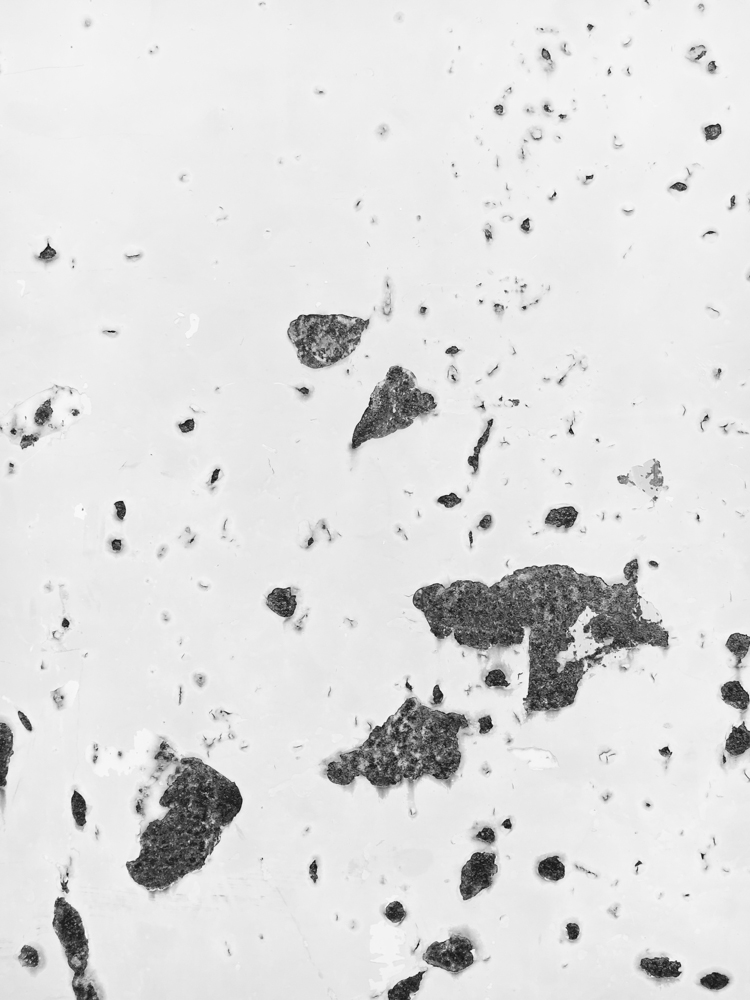 Ich zeige euch, wie ich an neue Ideen für Zeichnungen und Modedesigns komme. Mir helfen Strukturen, die ich dann verändere, am meisten. Erfahrt wie genau! | Hermine on walk | structures | pattern | monochromatic structure