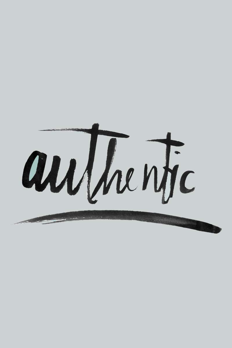 Erfahrt, wie ich mit dem Handlettering angefangen habe, warum mir das gar nicht mal so leicht gefallen ist und weshalb ihr auch den Mut haben solltet neue Dinge auszuprobieren | Hermine on walk | Handlettering | Graphic Design | Typography 